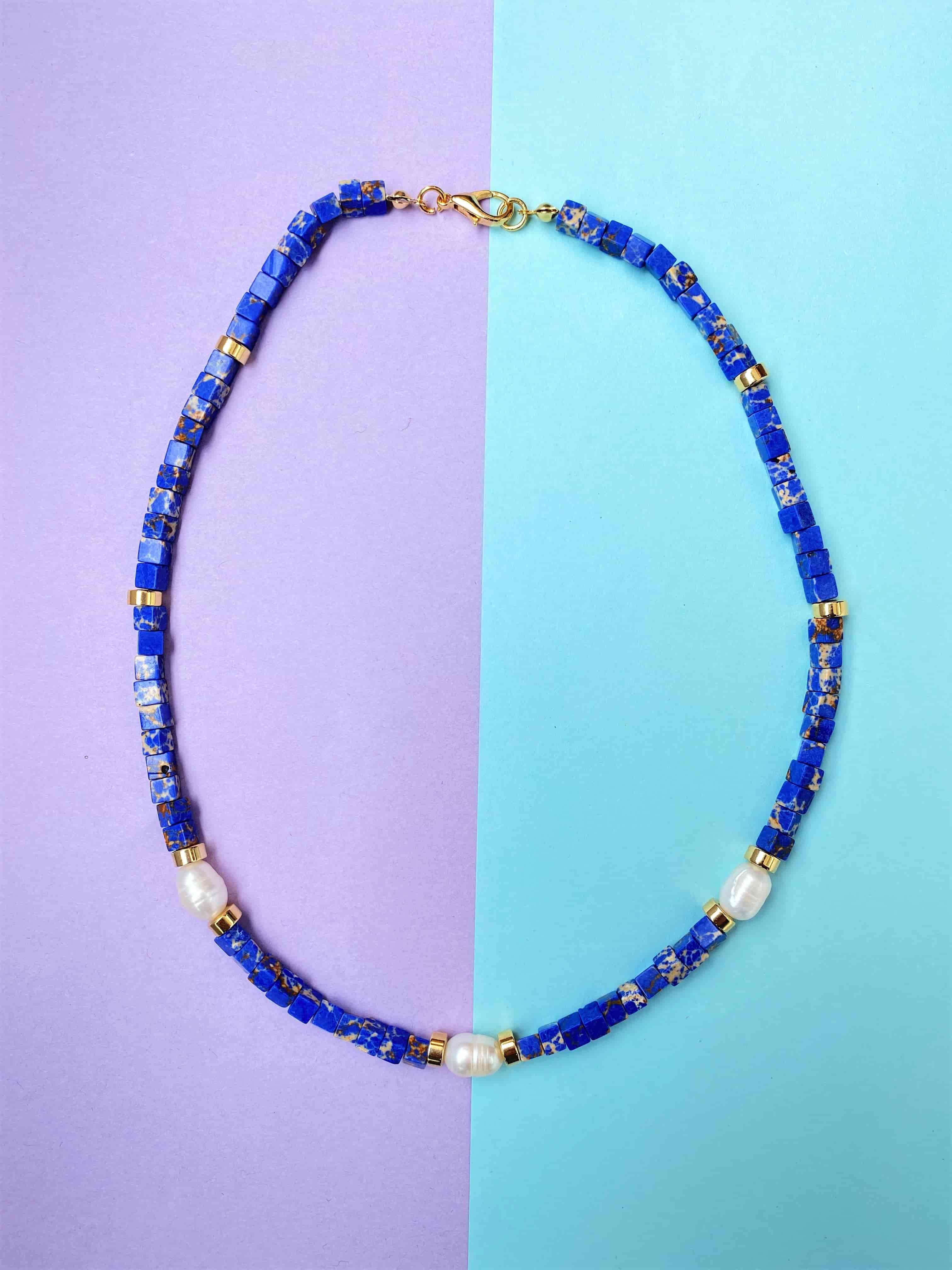 Varisit ve İncili Kolye